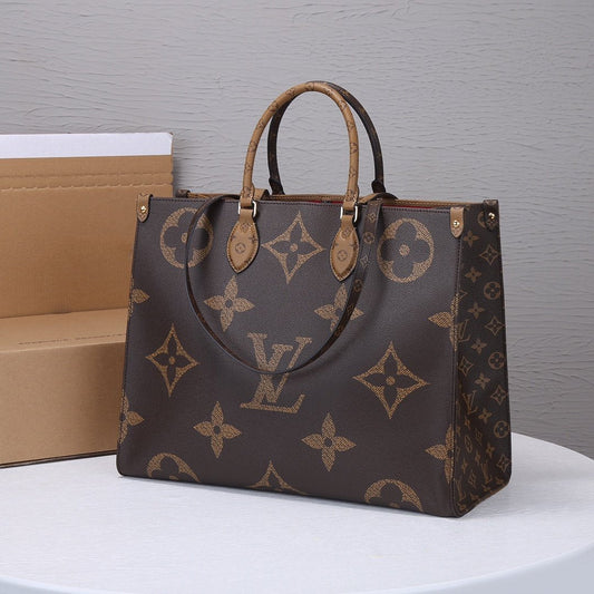 LV ONTHEGO GM 41CM MONOGRAM GIANT CANVAS