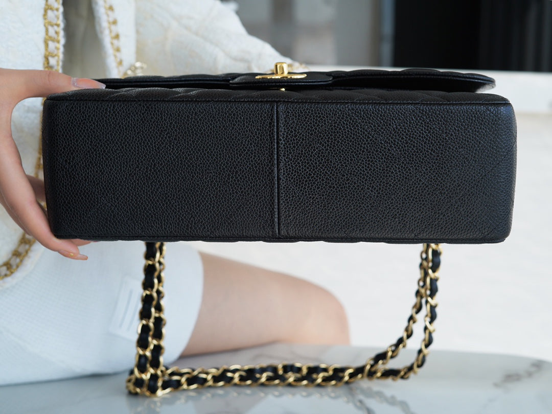 FLAP BAG JUMBO 30CM GOLD HARDWARE BLACK CAVIAR