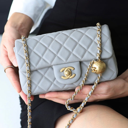 FLAP BAG 20CM GREY LAMBSKIN GOLD HARDWARE