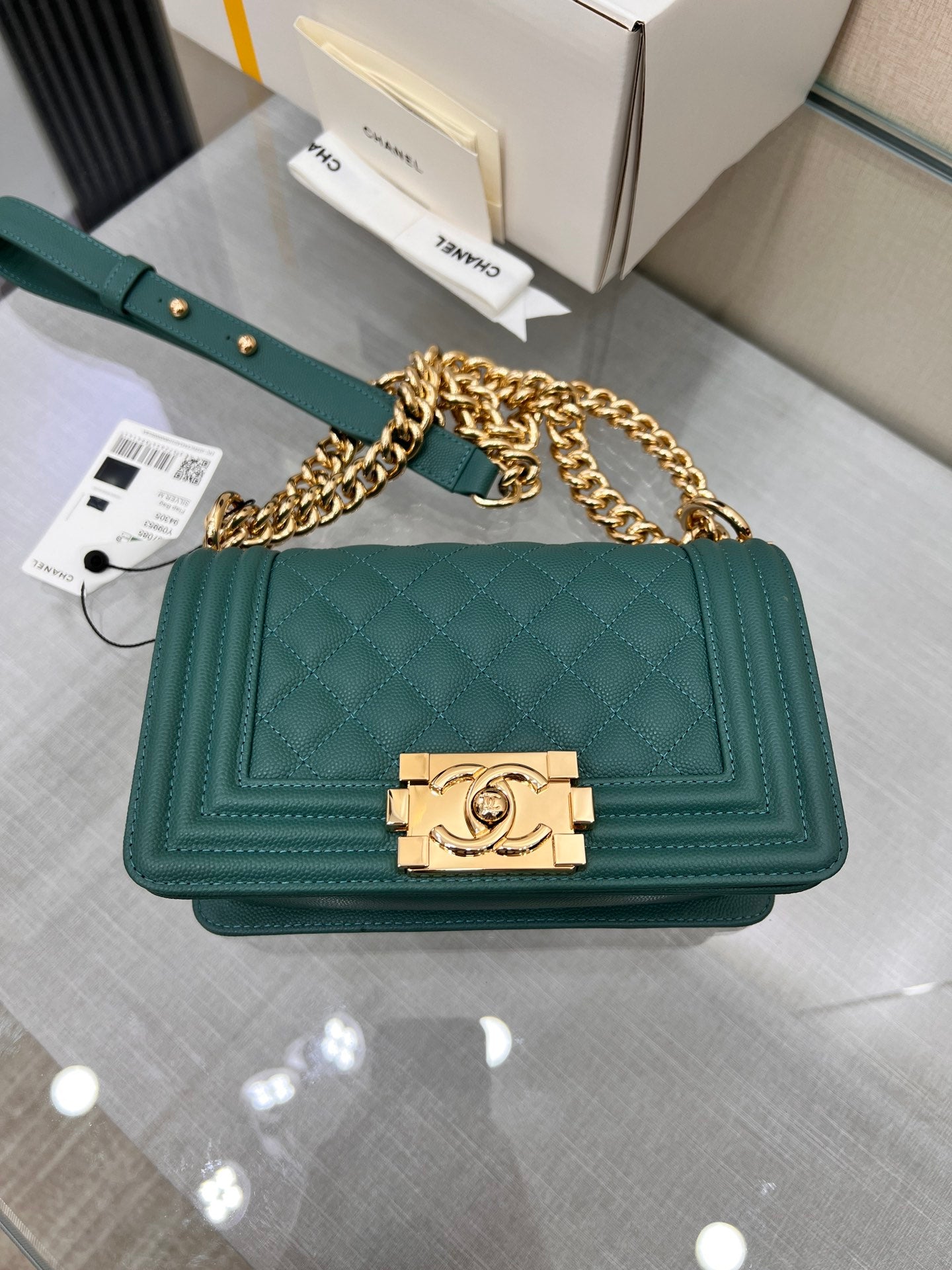 BOY BAG SMALL 20 EVER GREEN CAVIAR GOLD HARDWARE