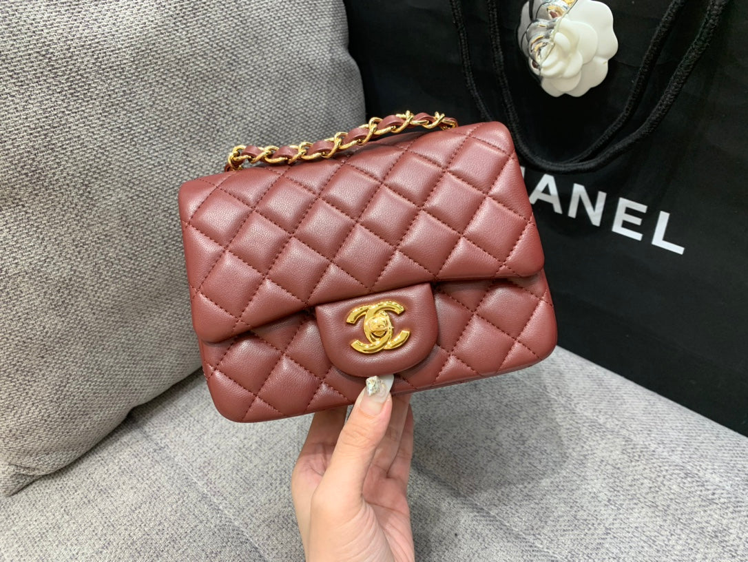 MINI SQUARE FLAP BAG 17CM BURGUNDY LAMBSKIN GOLD HARDWARE