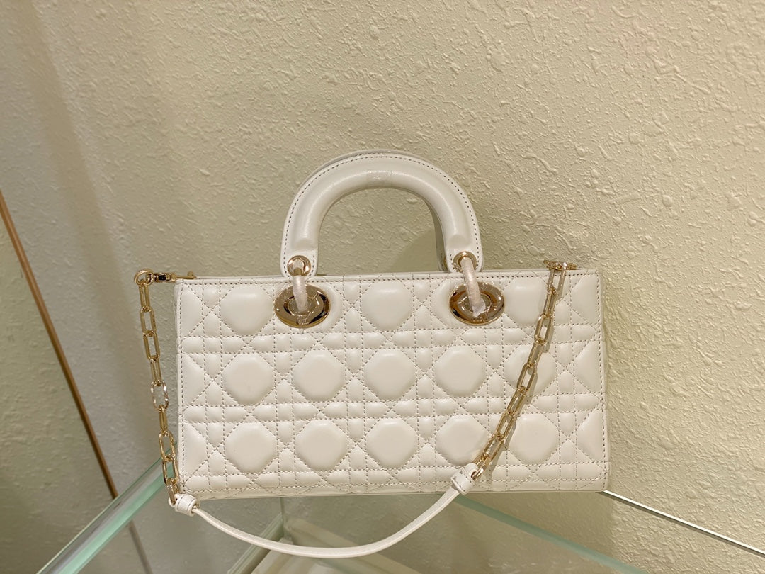 MEDIUM LADY D-JOY 26 WHITE LAMBSKIN