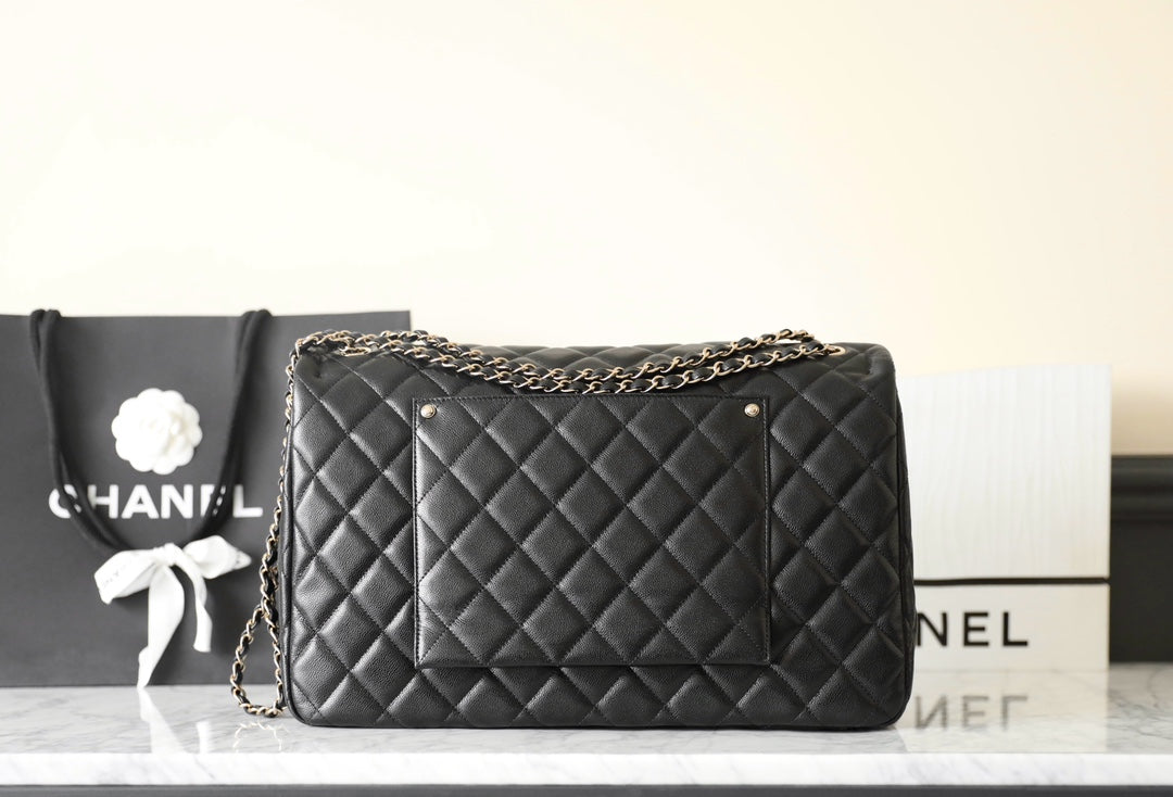 FLAP BAG MAXI 40CM BLACK CAVIAR SILVER HARDWARE