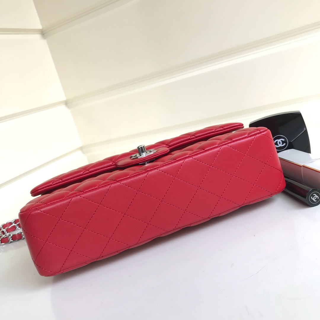 FLAP BAG MEDIUM 25CM RED LAMBSKIN SILVER HARDWARE