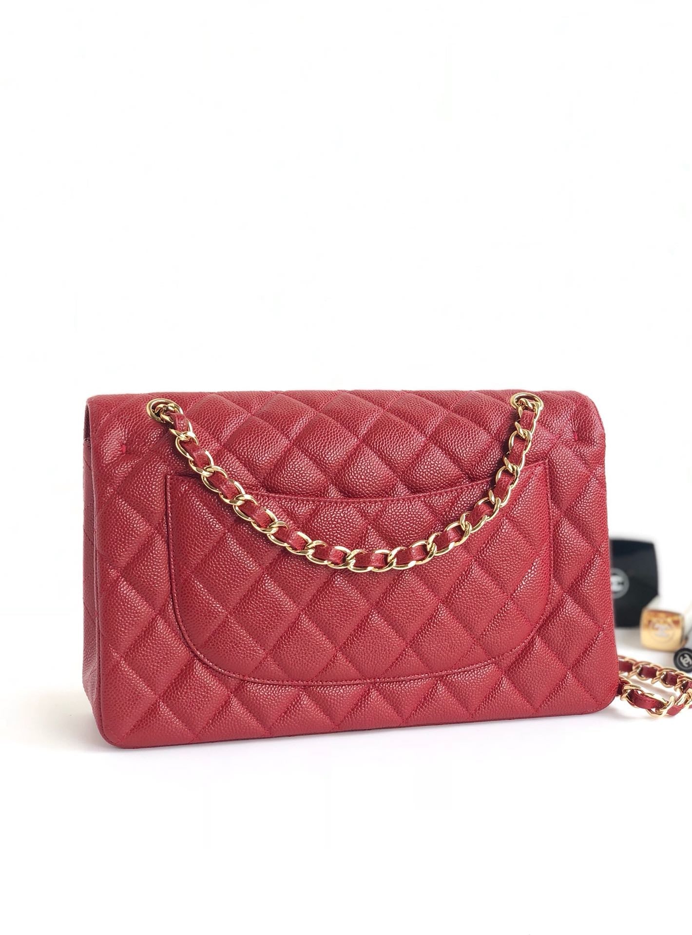 FLAP BAG JUMBO 30CM RED CAVIAR GOLD HARDWARE