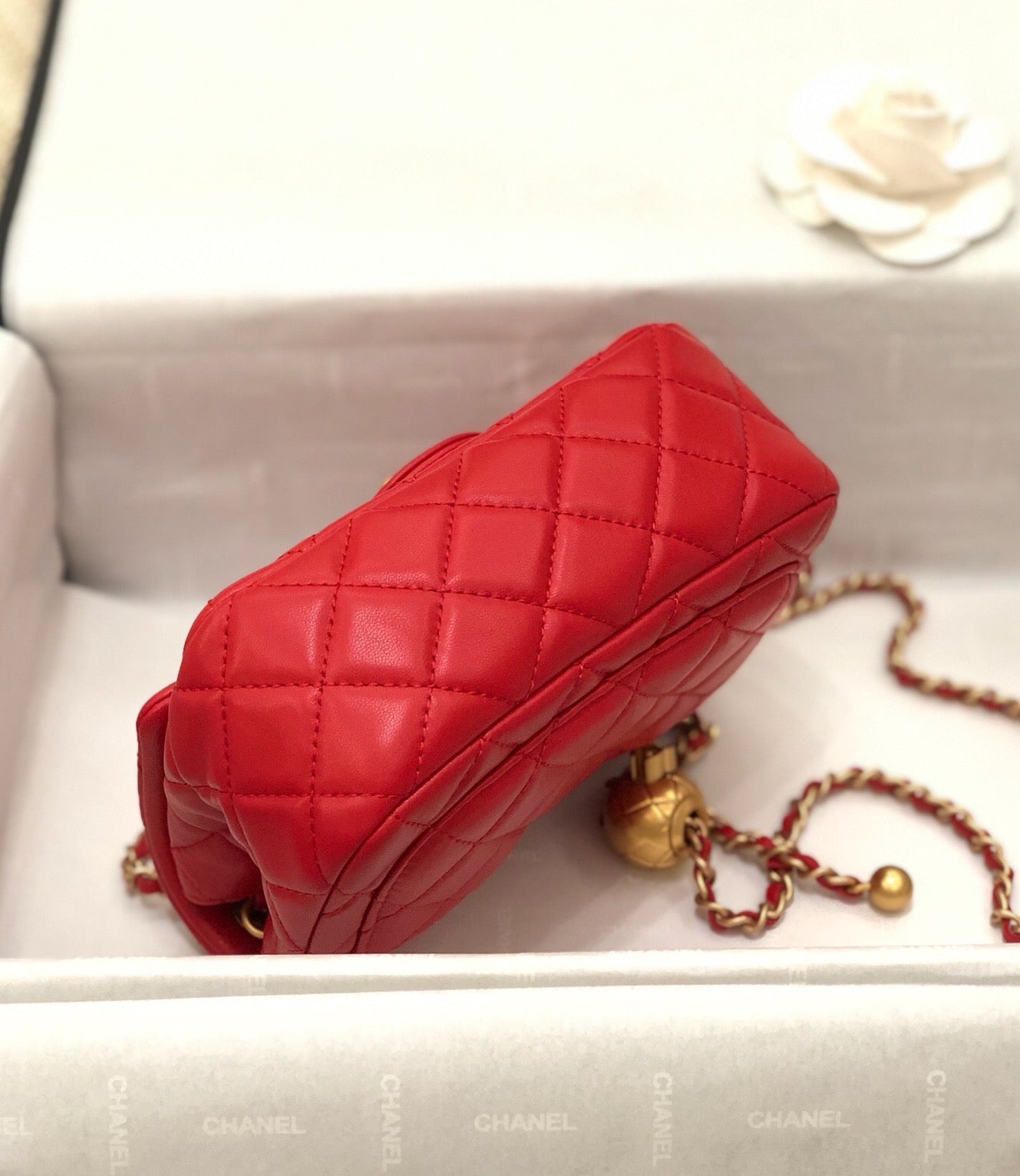 MINI SQUARE CLASSIC FLAP BAG 17CM RED LAMBSKIN GOLD HARDWARE