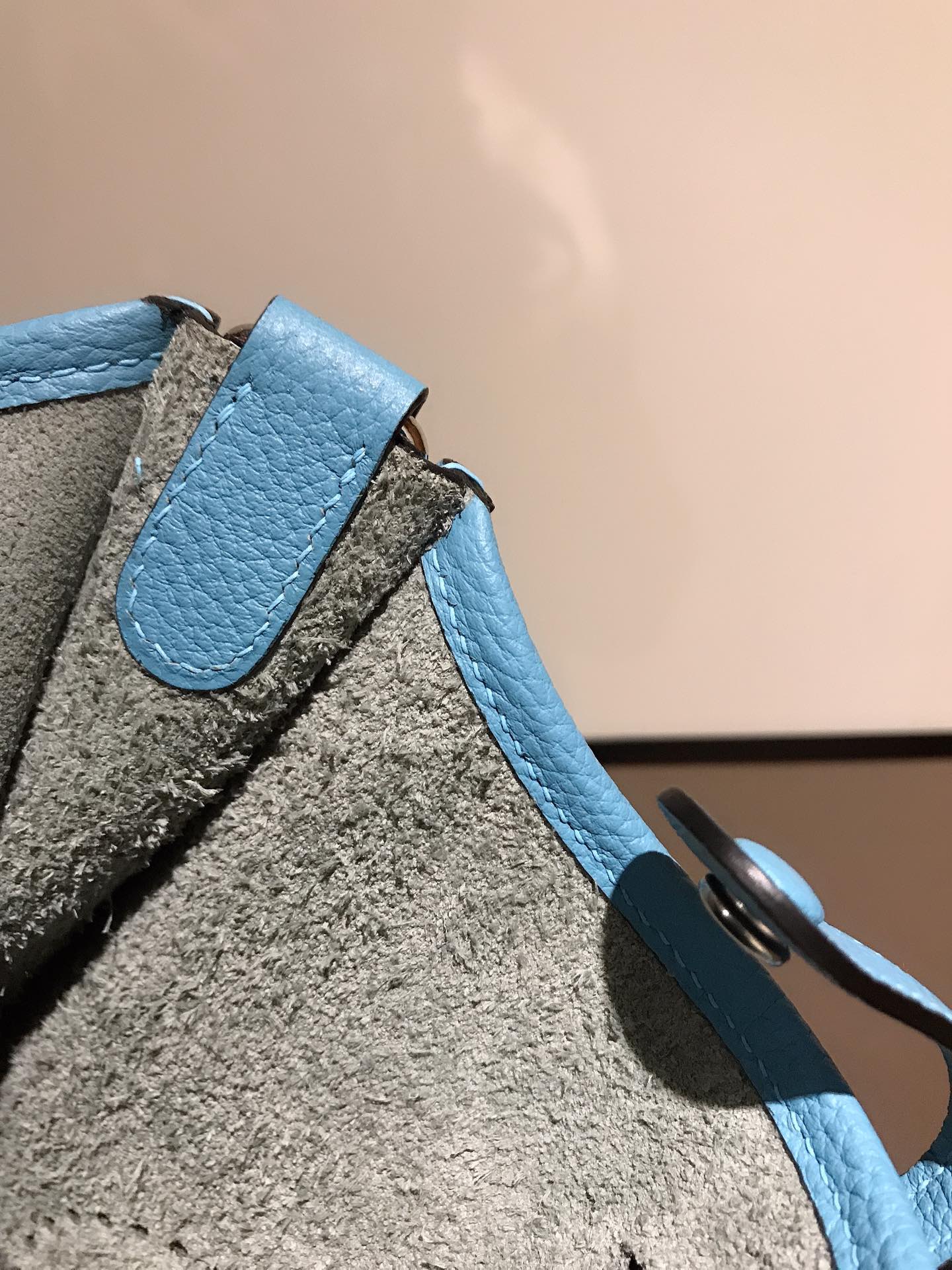 HM EVELYNE MINI 18 CERULEAN CALFSKIN