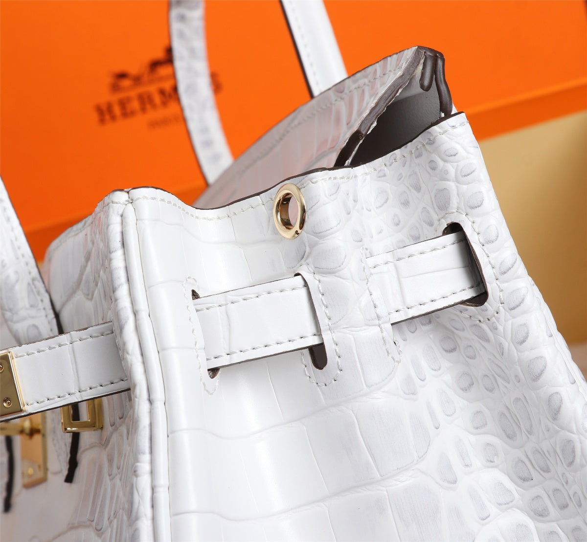 HM BIRKIN BAG 30 ALLIGATOR MOTIF WHITE CALFSKIN