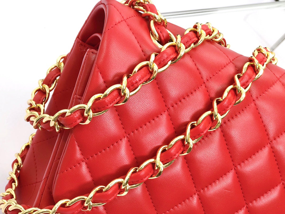 FLAP BAG JUMBO 30CM RED LAMBSKIN GOLD HARDWARE