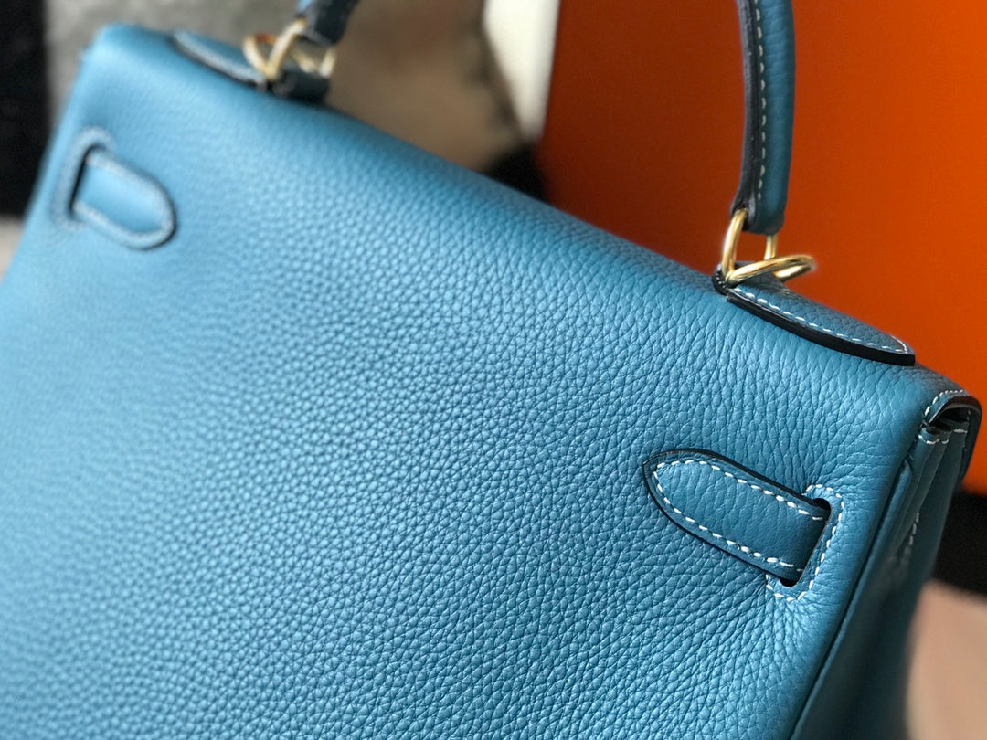 HM KELLY 32CM BAG IN CERULEAN CALFSKIN GOLD HARDWARE