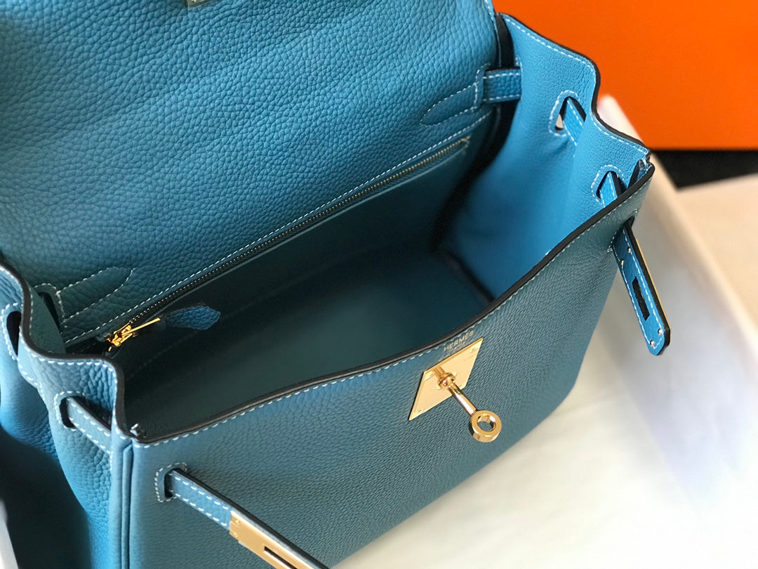 HM KELLY 32CM BAG IN CERULEAN CALFSKIN GOLD HARDWARE