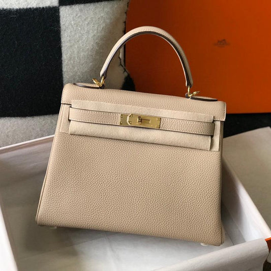 HM KELLY 32CM BAG IN BEIGE CALFSKIN GOLD HARDWARE