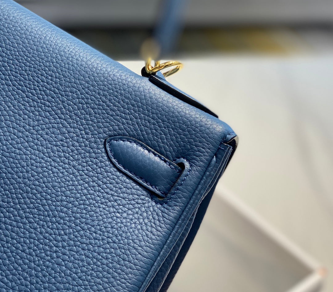 HM KELLY 32CM BAG IN NAVY CALFSKIN GOLD HARDWARE