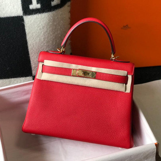 HM KELLY 32CM BAG IN RED CALFSKIN GOLD HARDWARE