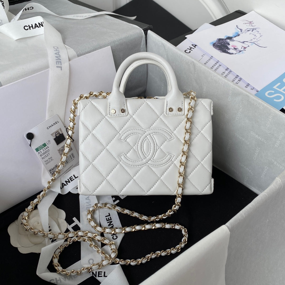 CC MINI 15 BOX BAG IN WHITE CALFSKIN GOLD HARDWARE