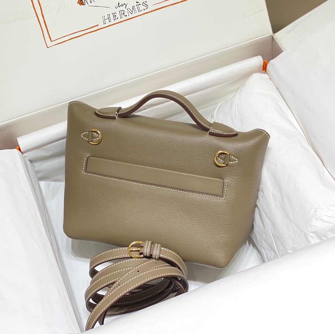 HM KELLY HANDBAG 21 KHAKI CALFSKIN