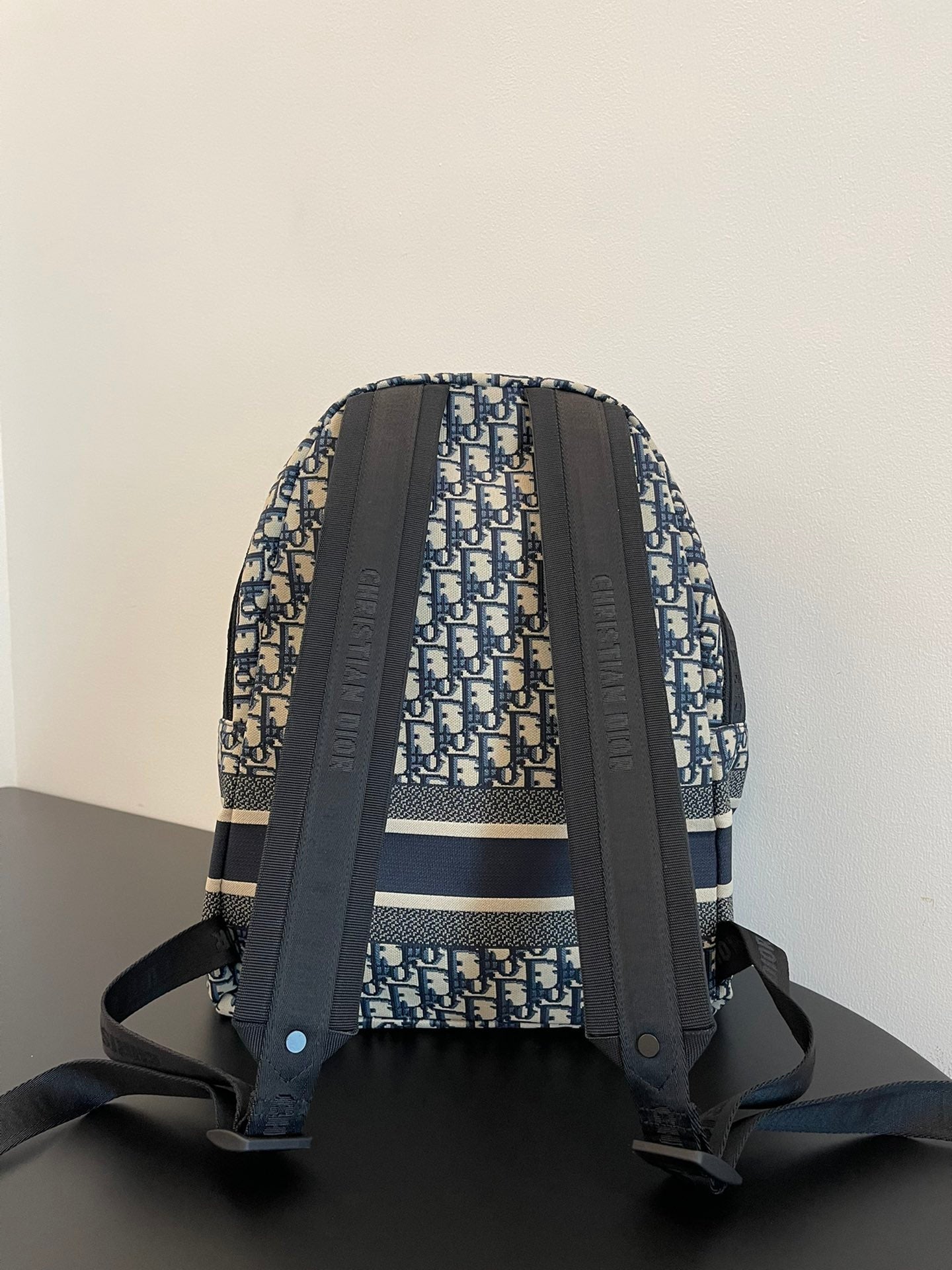 TRAVEL BACKPACK 41 IN OBLIQUE JACQUARD