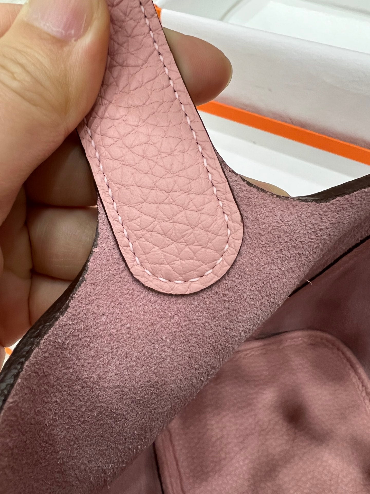 HM PICOTIN LOCK 18 BABY PINK CALFSKIN