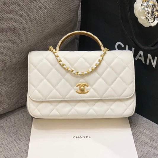 SMALL FLAP BAG 24CM TOP HANDLE WHITE LAMBSKIN GOLD HARDWARE