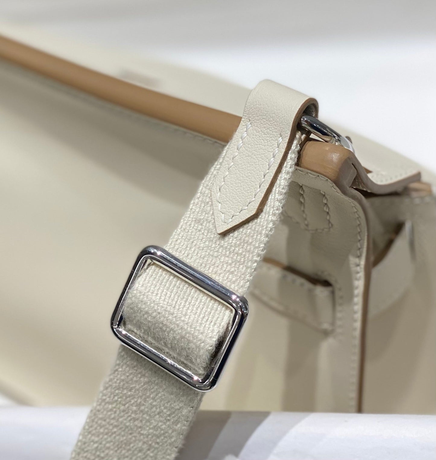 HM JYPSIÈRE MINI 23 CREAM CALFSKIN SILVER HARDWARE