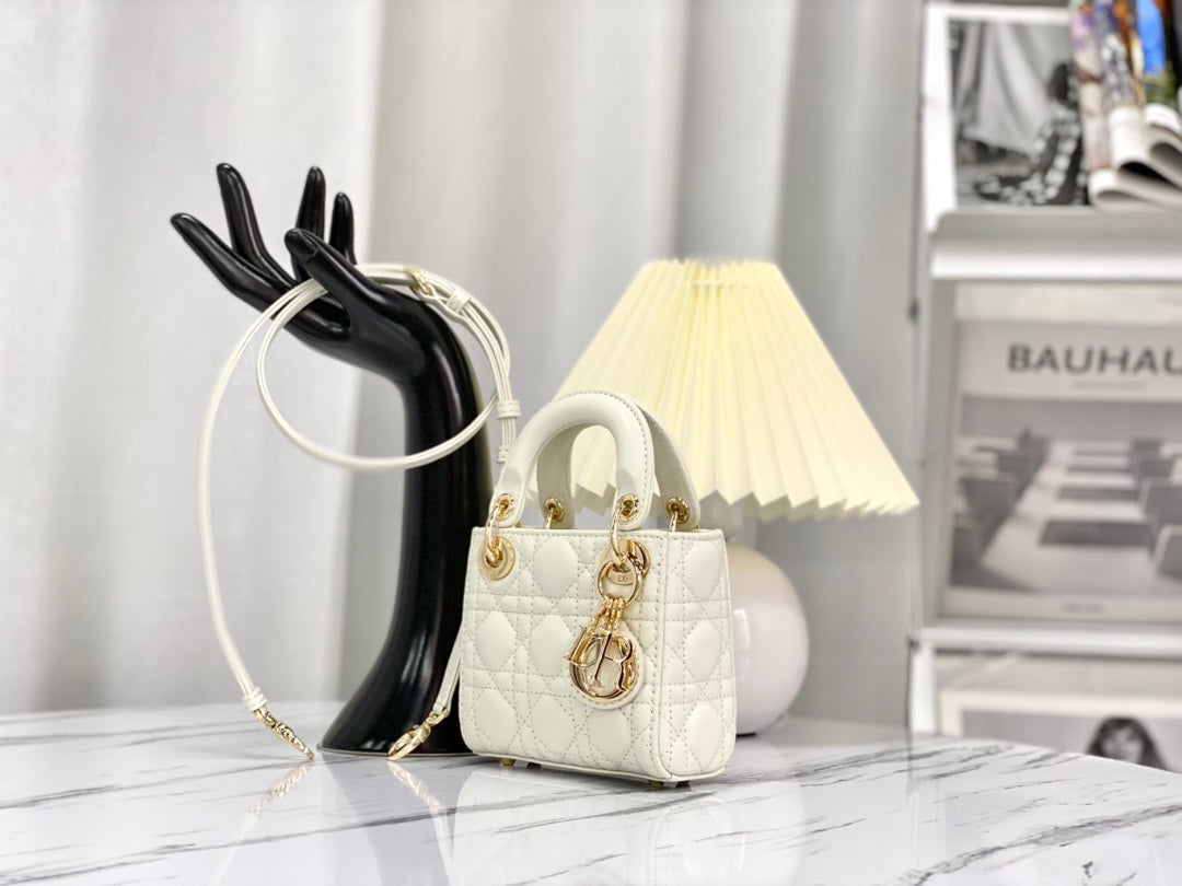 MICRO LADY 12 BAG IN WHITE LAMBSKIN