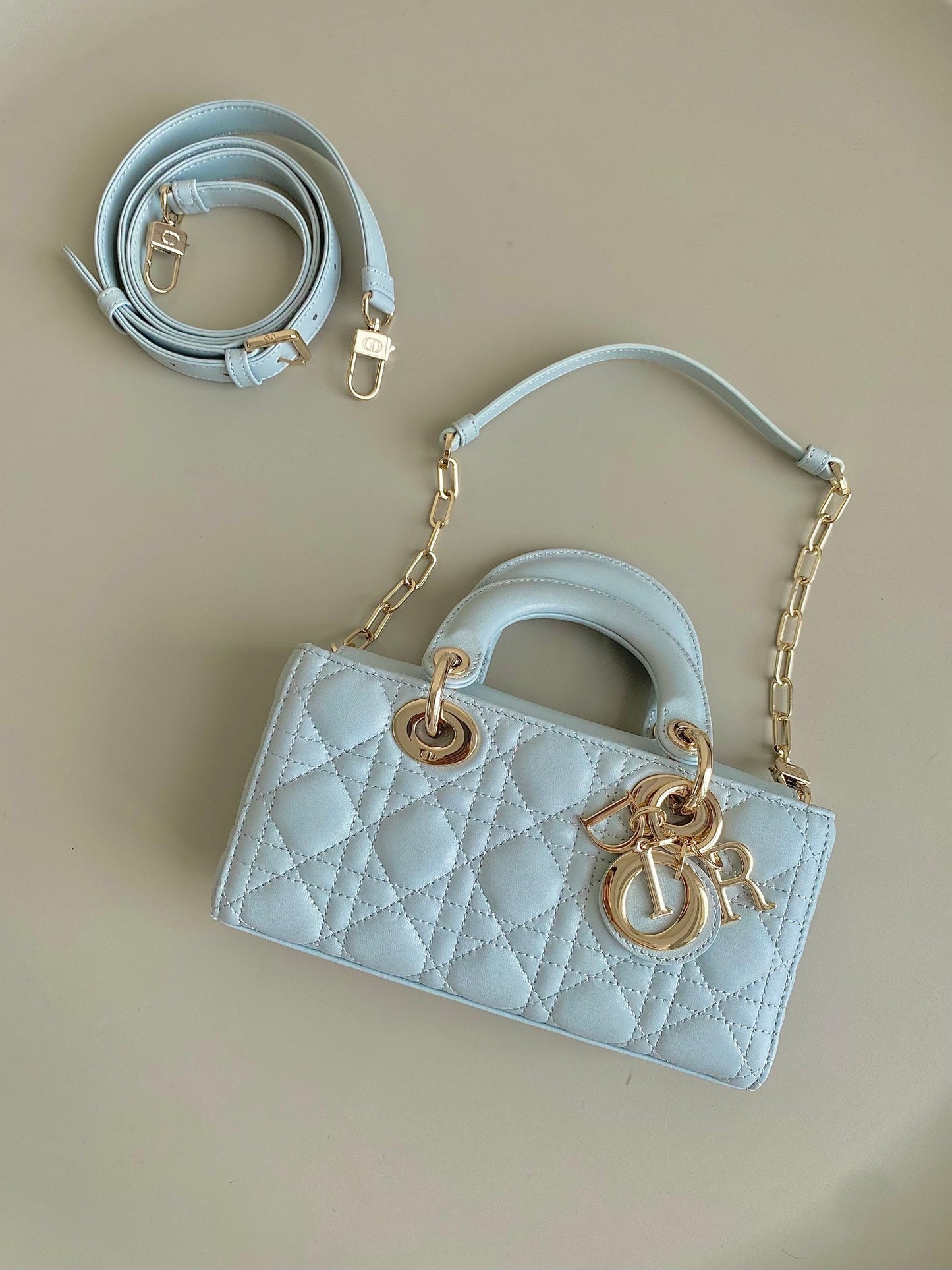 D-JOY BAG 22 IN LIGHT BLUE LAMBSKIN