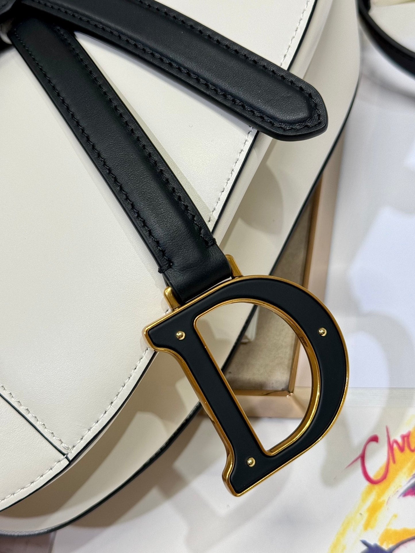 SADDLE BAG 25 WITH STRAP LATTE BLACK MIX WHITE GRAINED CALFSKIN