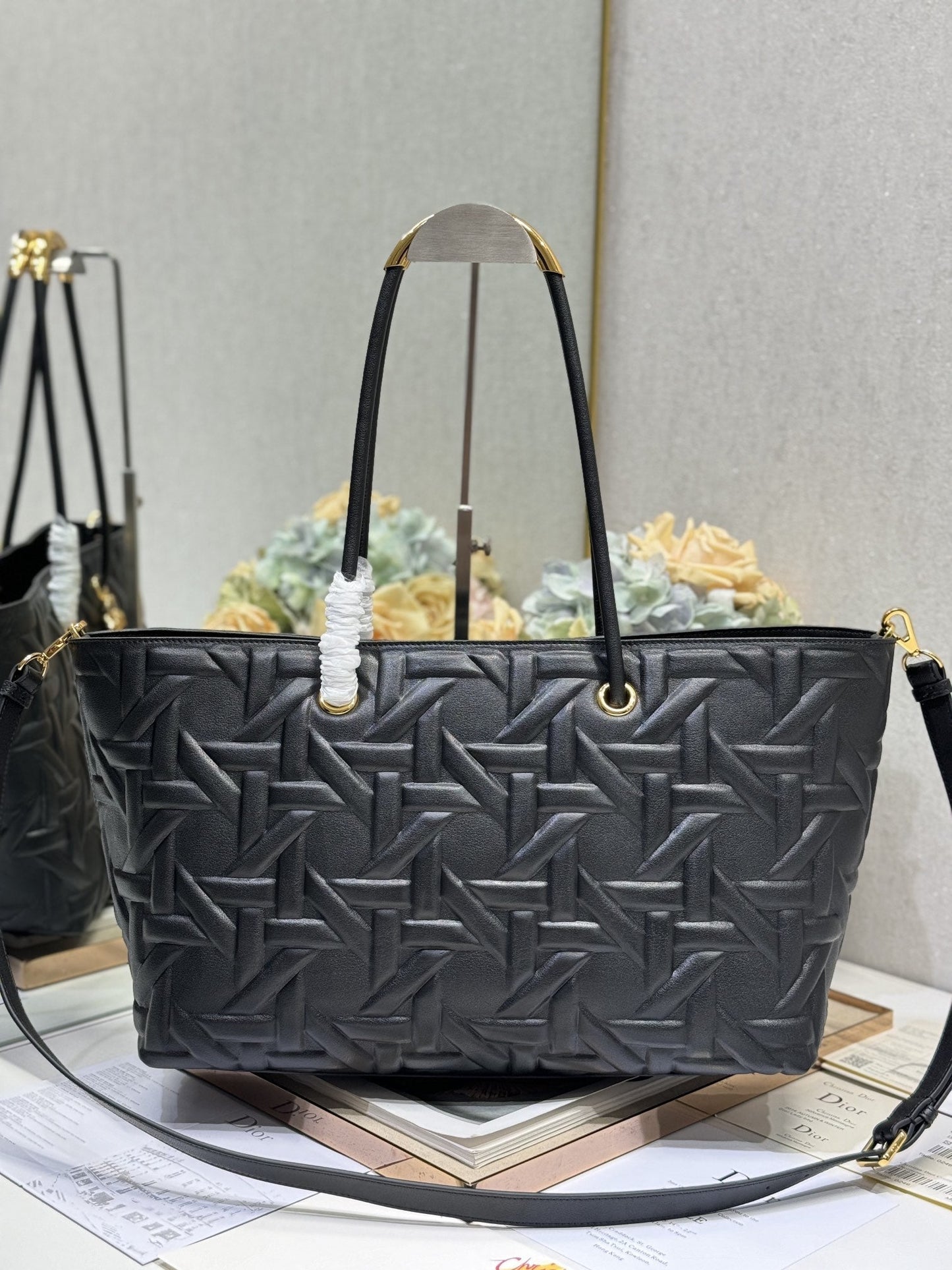 LARGE 41 TOUJOURS BAG IN BLACK MACROCANNAGE LAMBSKIN