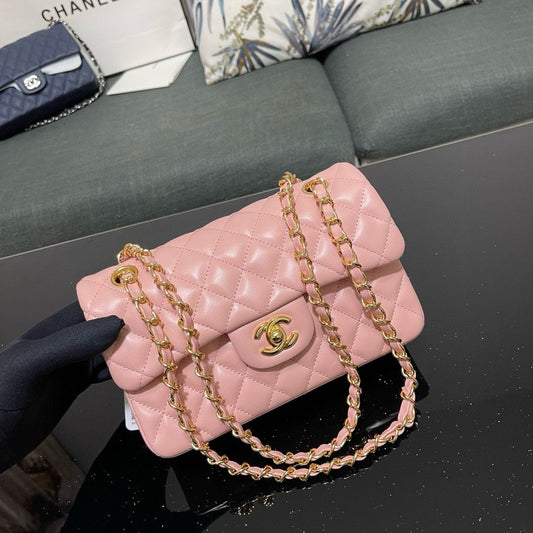 CC SMALL 23 FLAP BAG IN LIGHT PINK CALFSKIN/CAVIAR GOLD HARDWARE