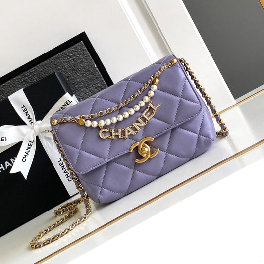 CC MINI 20 FLAP BAG IN LIGHT PURPLE LAMBSKIN GOLD HARDWARE