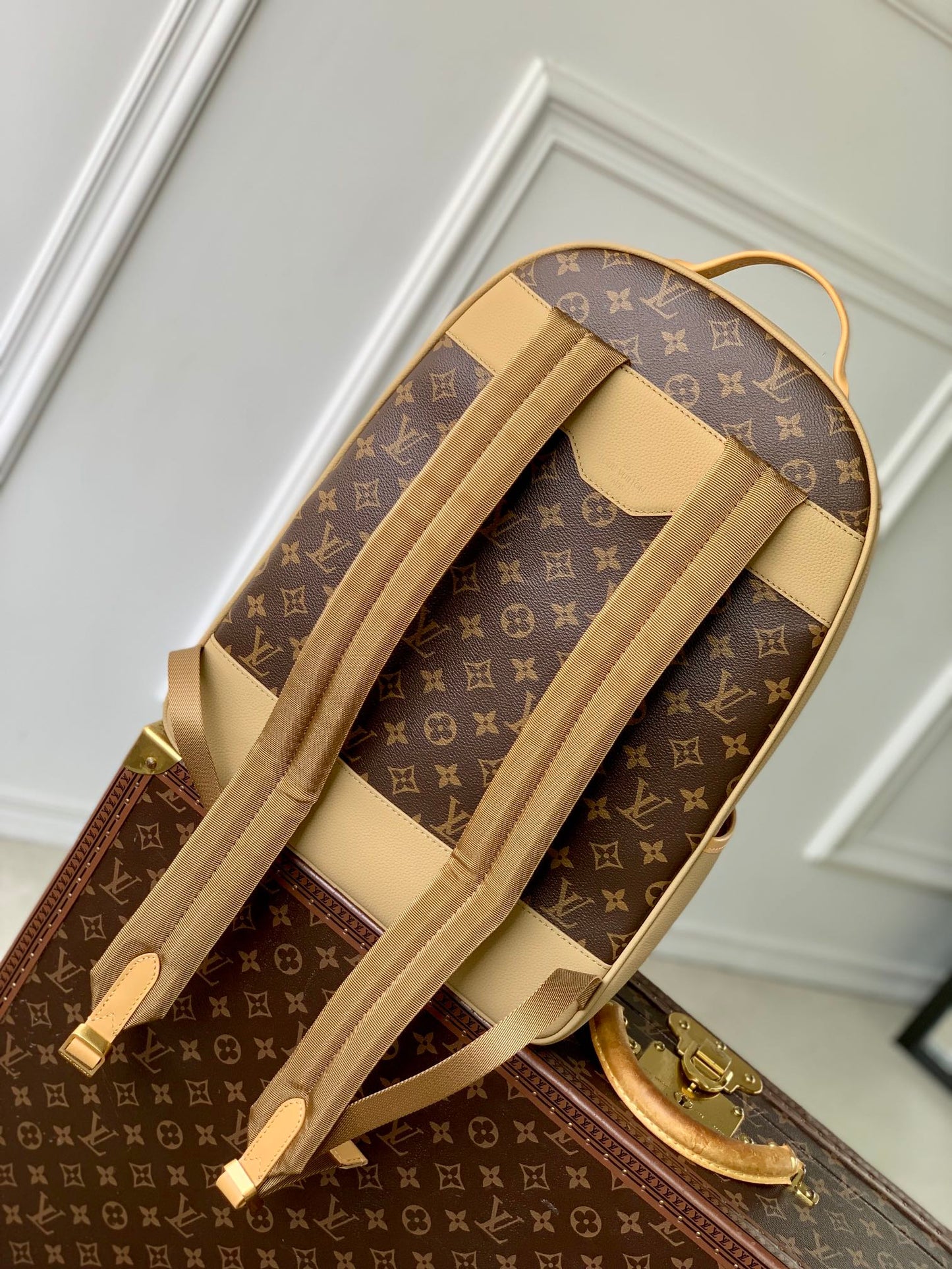 OUTDOOR BACKPACK 44 IN BEIGE CALFSKIN AND BROWN MONOGRAM CANVAS