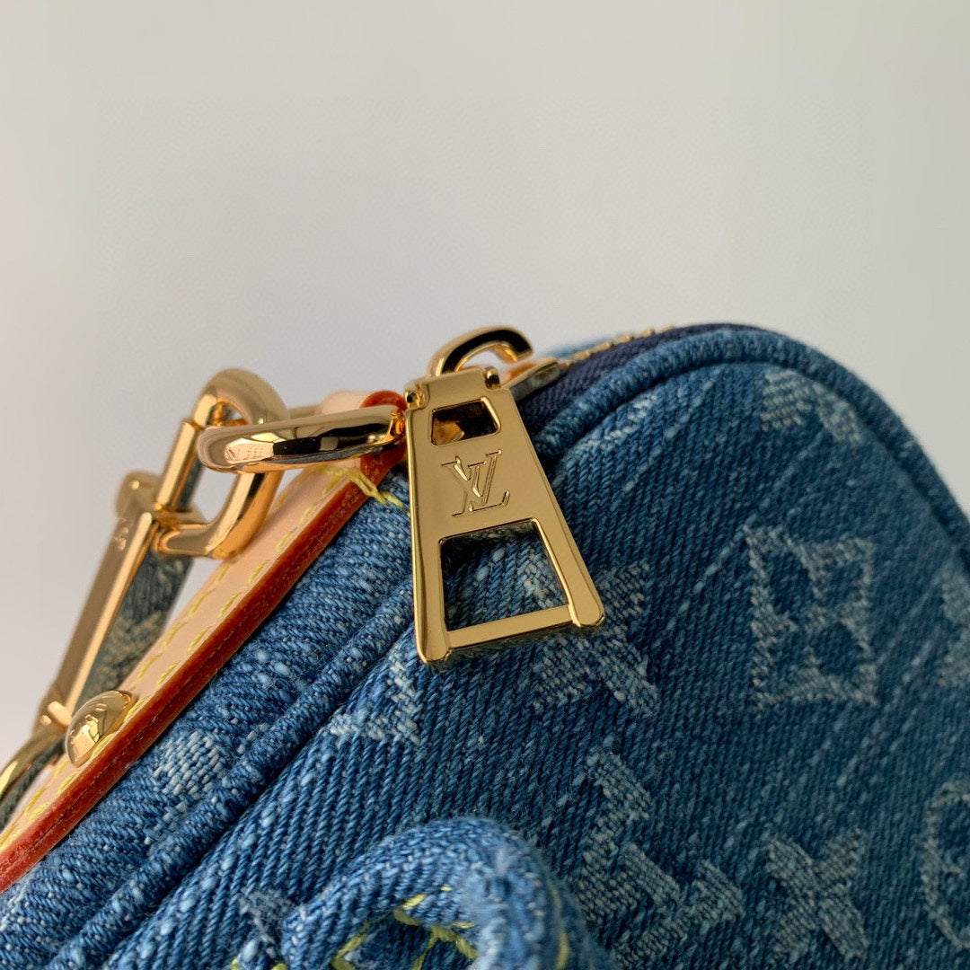 FAIRFAX POCHETTE 18 IN BLUE MONOGRAM DENIM GOLD HARDWARE