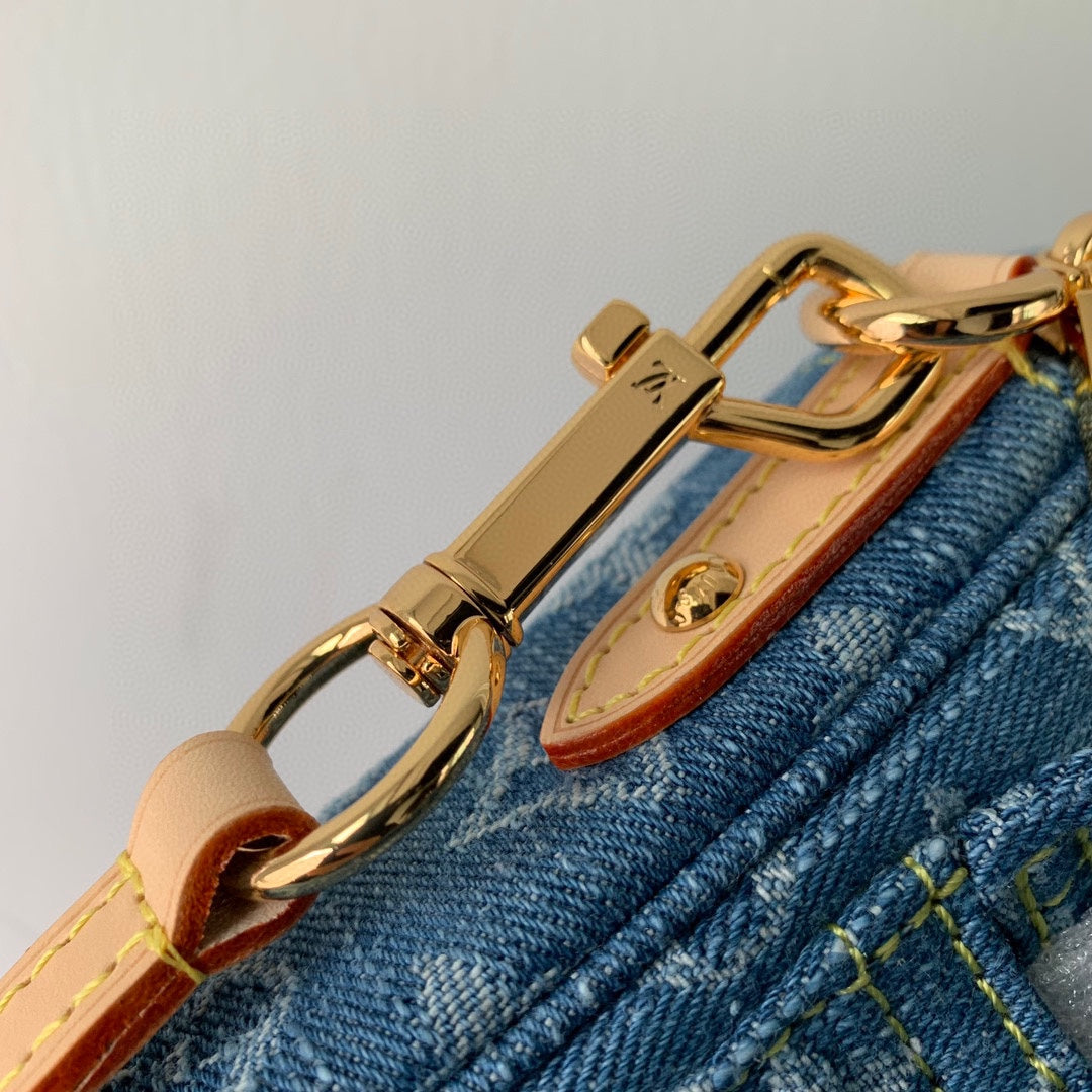 FAIRFAX POCHETTE 18 IN BLUE MONOGRAM DENIM GOLD HARDWARE