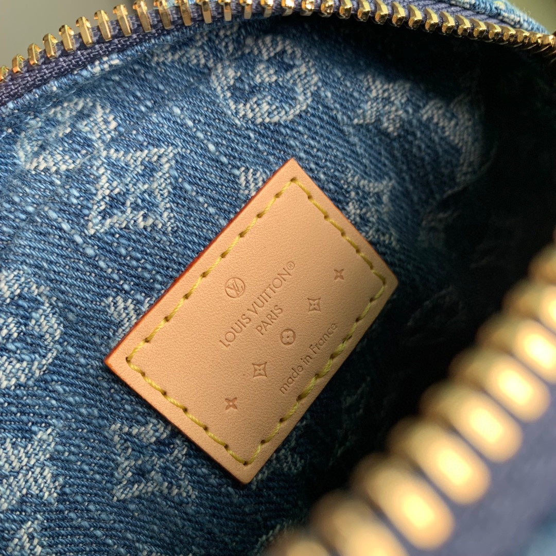 FAIRFAX POCHETTE 18 IN BLUE MONOGRAM DENIM GOLD HARDWARE