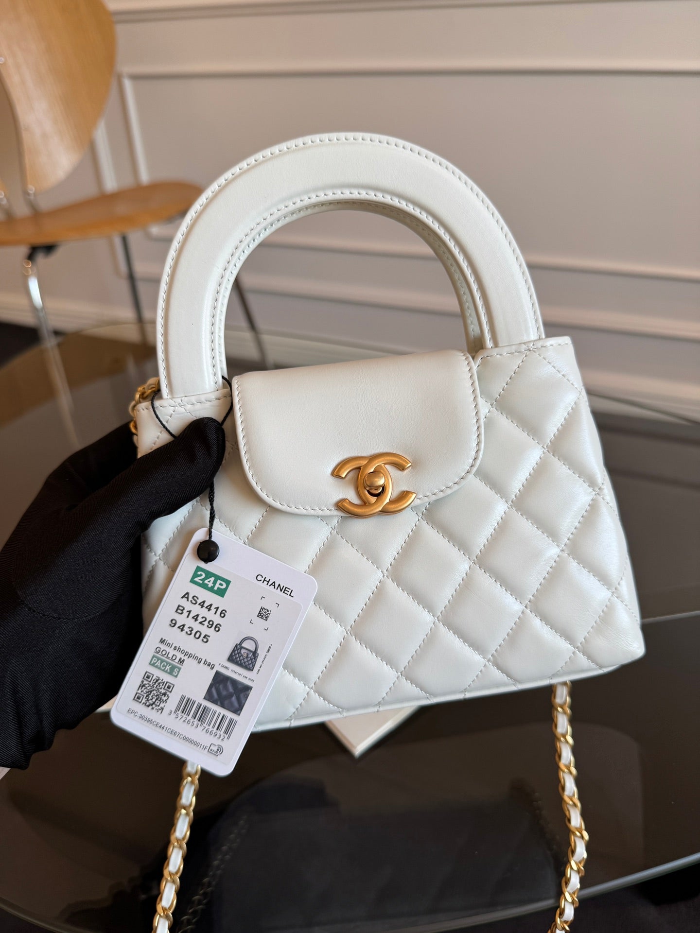 KELLY SHOPPING BAG 19 IN WHITE CALFSKIN GOLD HARDWARE