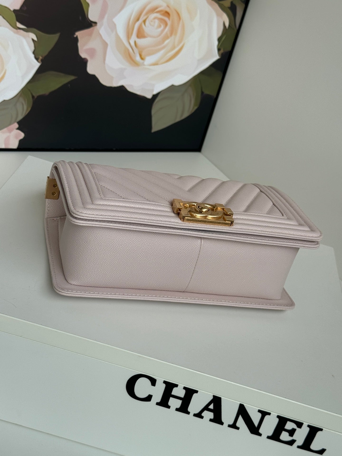 BOY BAG WITH GOLD HARDWARE MEDIUM 25 IN PINK NUDE CALFSKIN