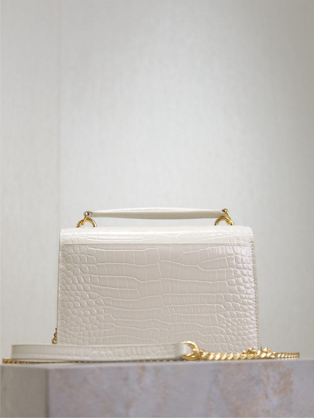 SUNSET SMALL BAG 19 IN WHITE CROCODILE-EMBOSSED CALFSKIN GOLD HARDWARE